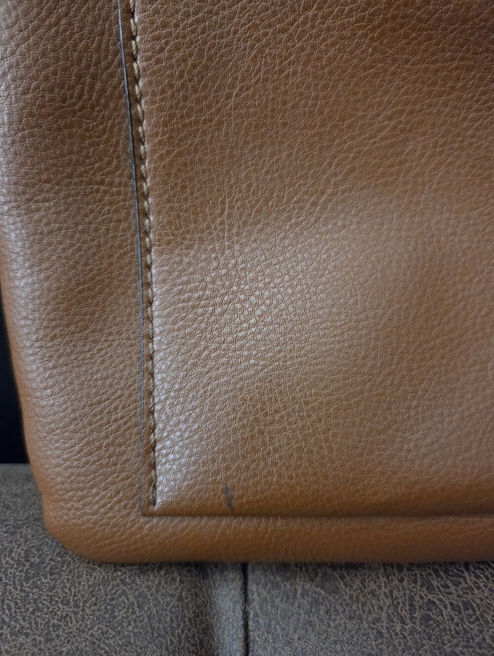 Lauren Ralph Lauren Tan Leather Crossbody with Gold Hardware ~ PLEASE READ - Picture 7 of 16